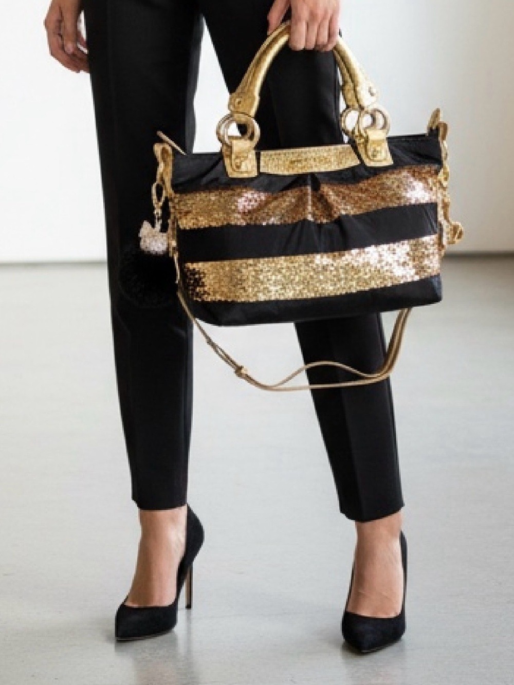 BRIGHTON "MY FLAT IN LONDON" BLACK NYLON
SATCHEL CROSSBODY GOLD SEQUIN STRIPES